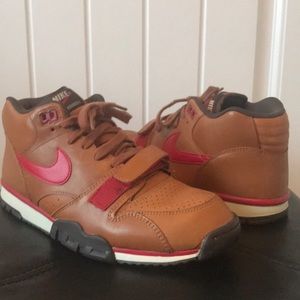Nike Air Trainer 1